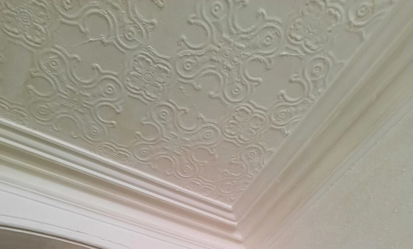 Wall moulding by HomeSay