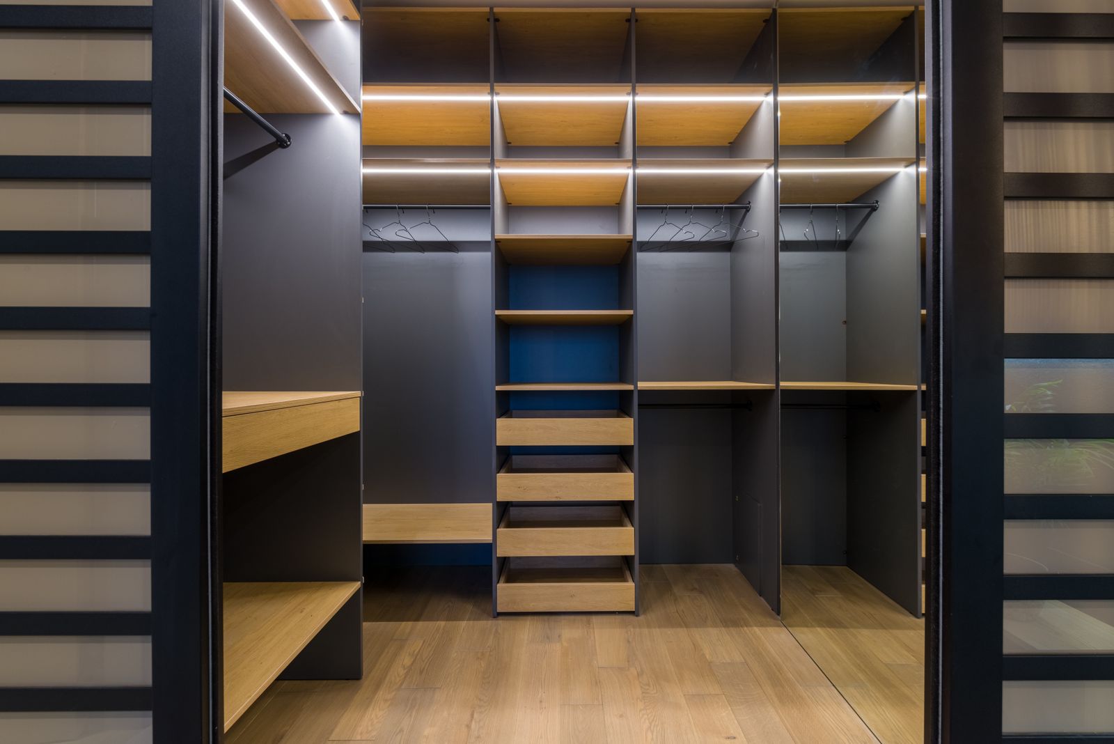 Walk-in Closet Gurgaon